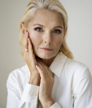 Older Woman Face Lift (2)